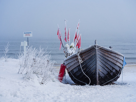 Bild zeigt zugefrorenes Boot